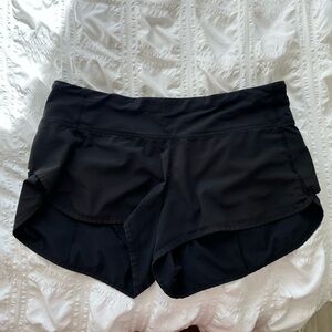 Lulu lemon speed-up shorts 2.5 in